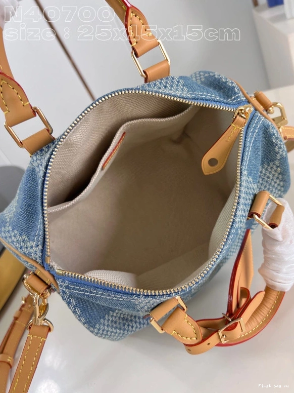 First bag ru 25 SPEEDY Louis Vuitton 0801